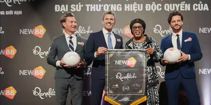 OKVIP hợp tác với Ronaldinho làm đại sứ thương hiệu cho New88